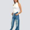 Jeans, doble pretina y detalles desgastados en bloque de color azul/ blanco