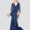 Vestido azul marino con diseño de olanes