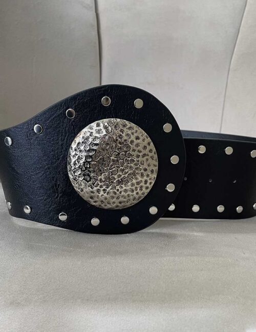 Cinturon ancho negro, hebilla circulo plata amartillado