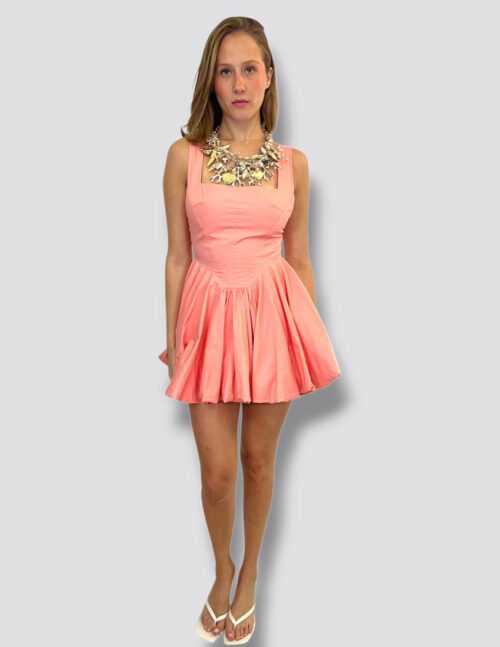 Vestido corto globo, tipo corsette color coral