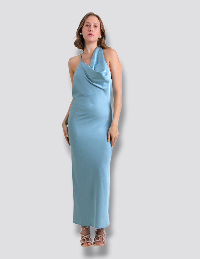 Vestido de satin baby blue asimetrico escote desvocado