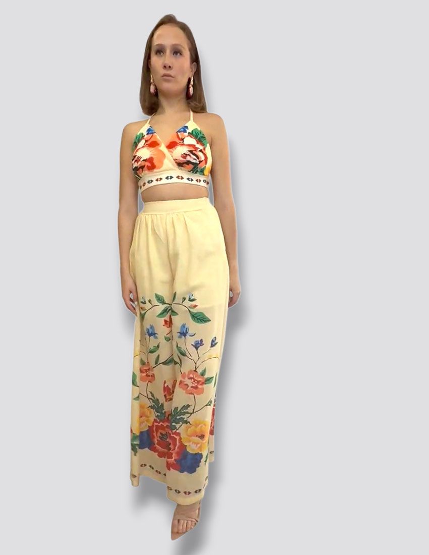 Set crop top y pantalon pata de elefante amarillo con print flores colores