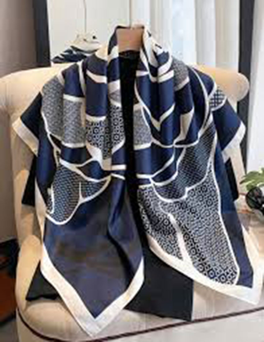 Pashmina satin tonos azul marino, beige y negro