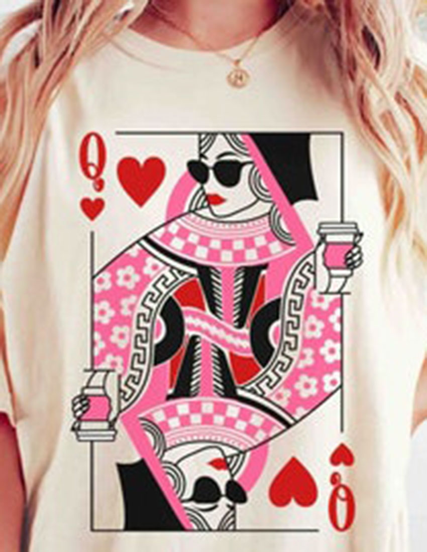 Playera over size blanca estampado queen