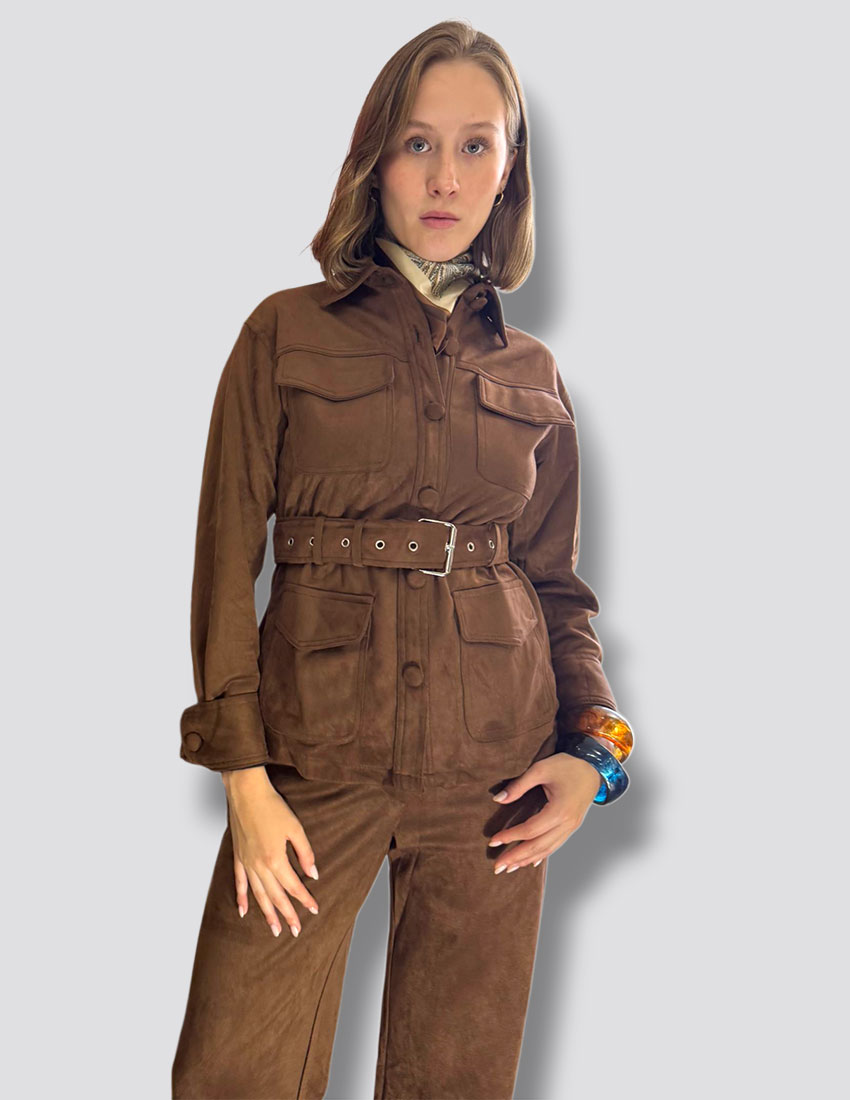 Set pantalón y blazer cargo suede color espresso