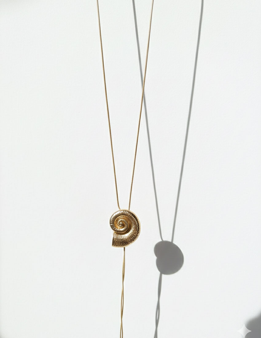 Cadena larga con dije de caracol