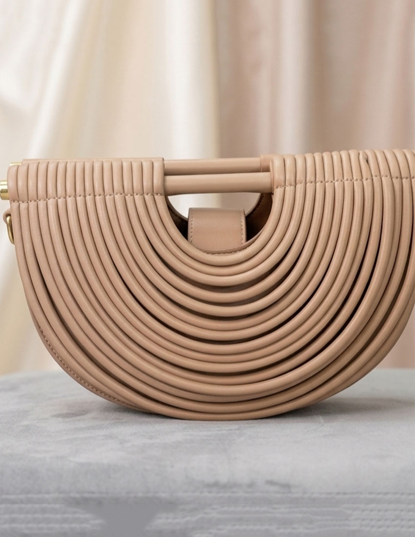 Bolso tote, medio circulo, color arena