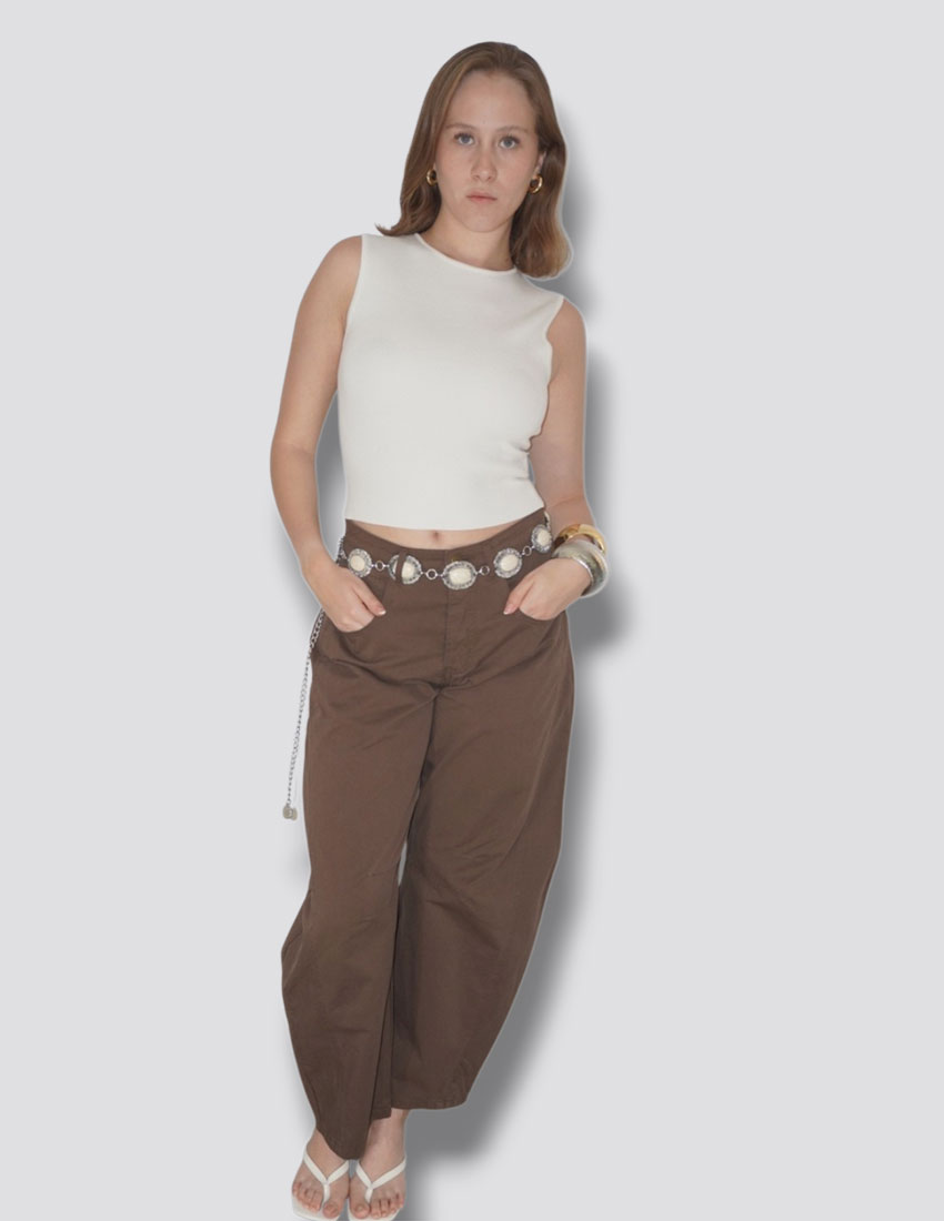 Pantalón corte barrel, café