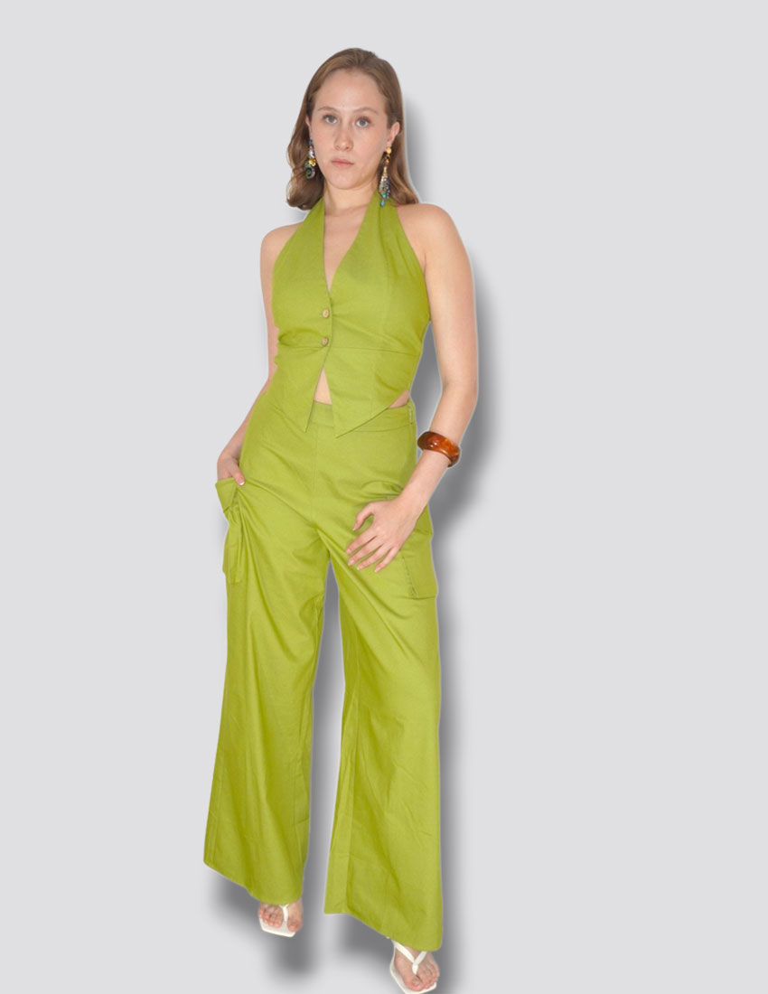Set en lino verde lima chaleco halter en V y pantalón cargo
