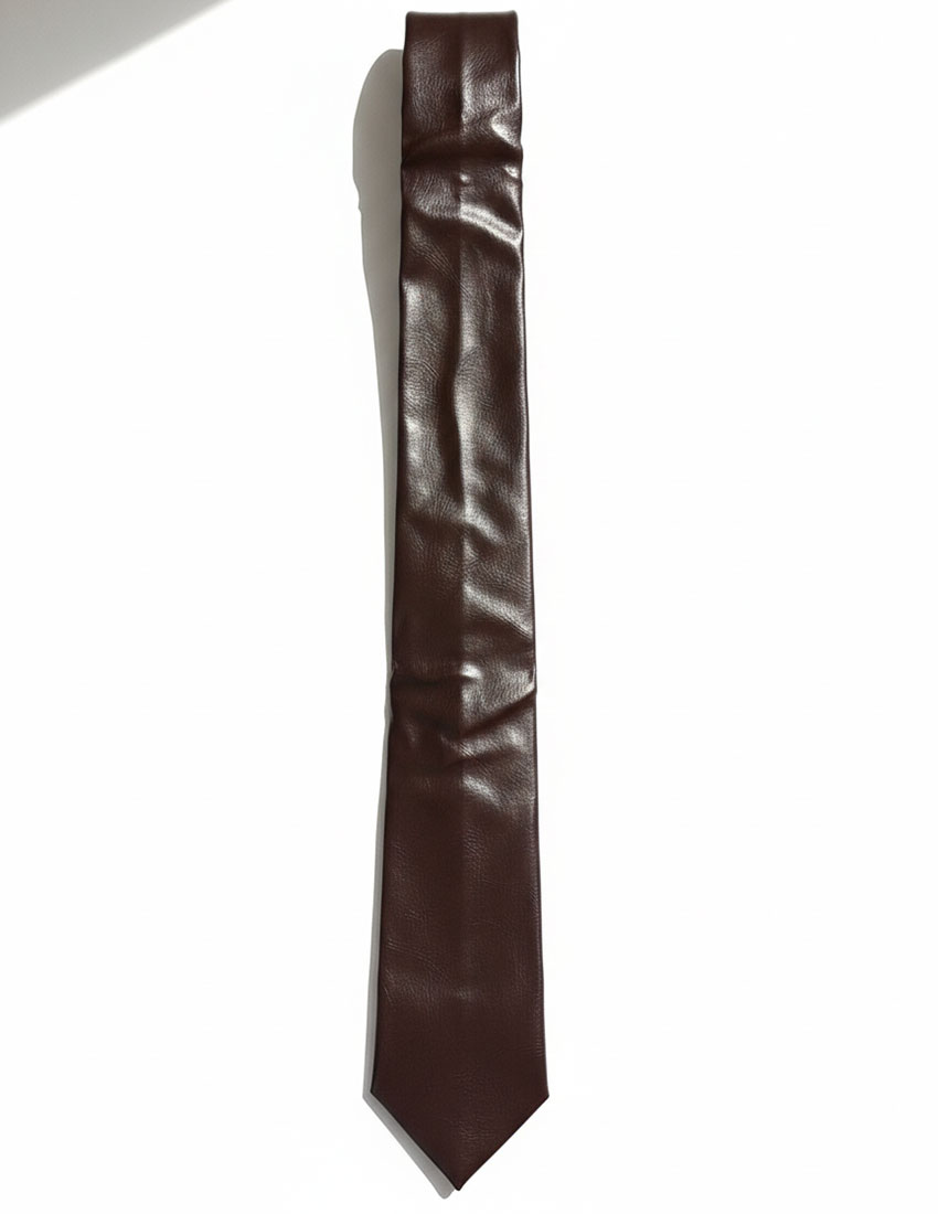 Corbata vinipiel color cafe